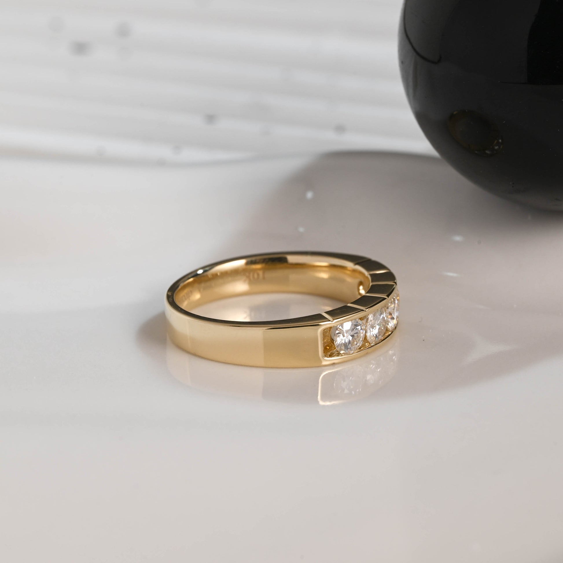 Solid Gold Round Cut Moissanite Wedding Band for Men, Men's Wedding Ring, Tapered Band, Birthday Gift, Anniversary Gift for Men Husband