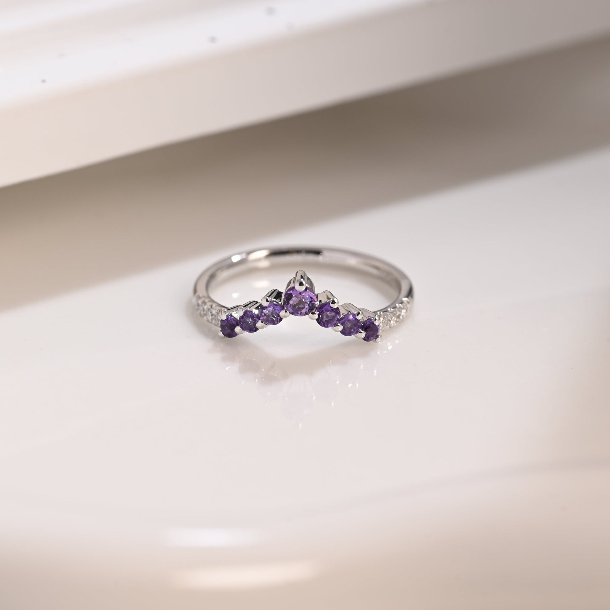Solid Gold Curved Round Cut Amethyst & Moissanite Wedding Band