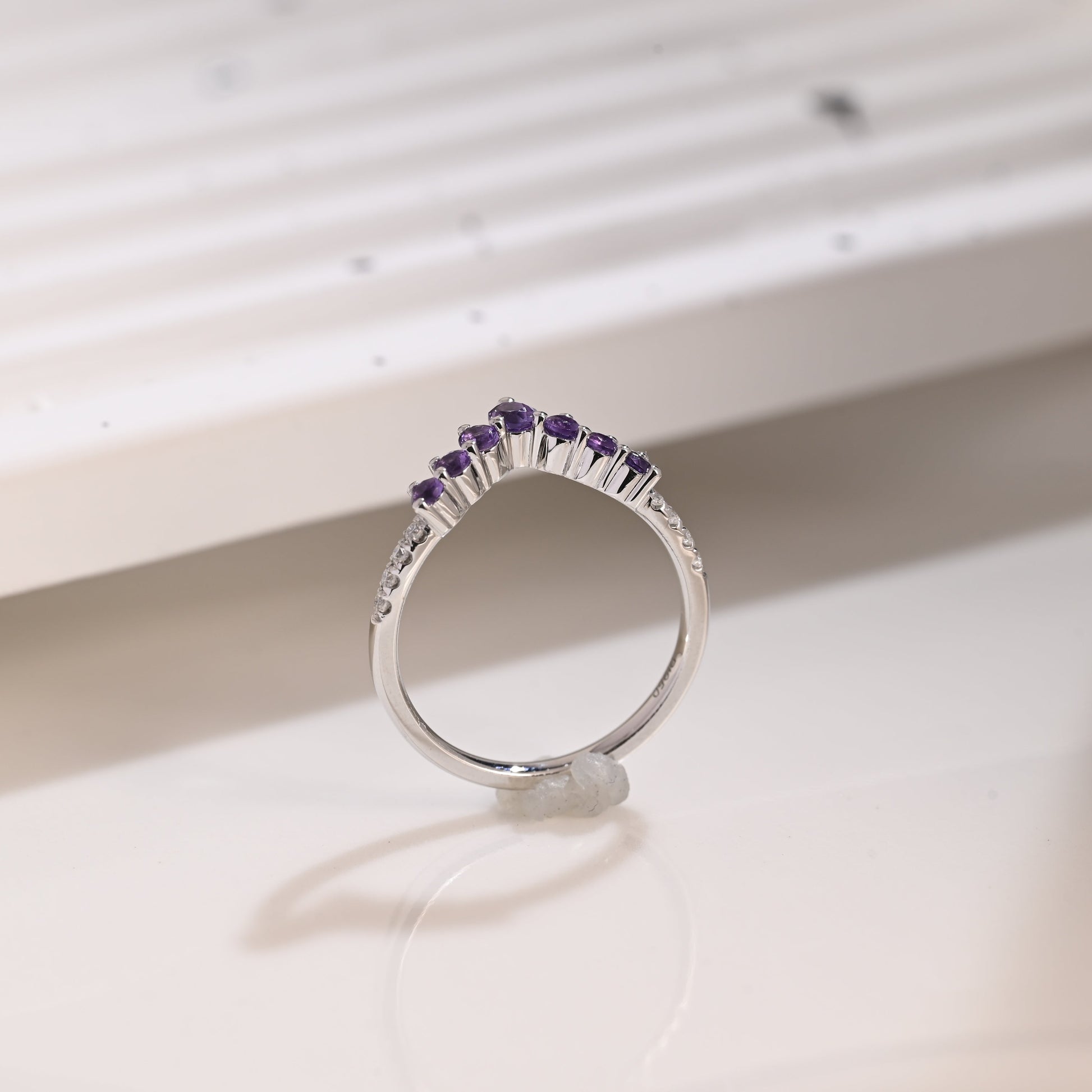 Solid Gold Curved Round Cut Amethyst & Moissanite Wedding Band