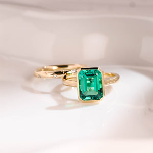 Solid Gold Solitaire Lab Grown Emerald Wedding Ring Set
