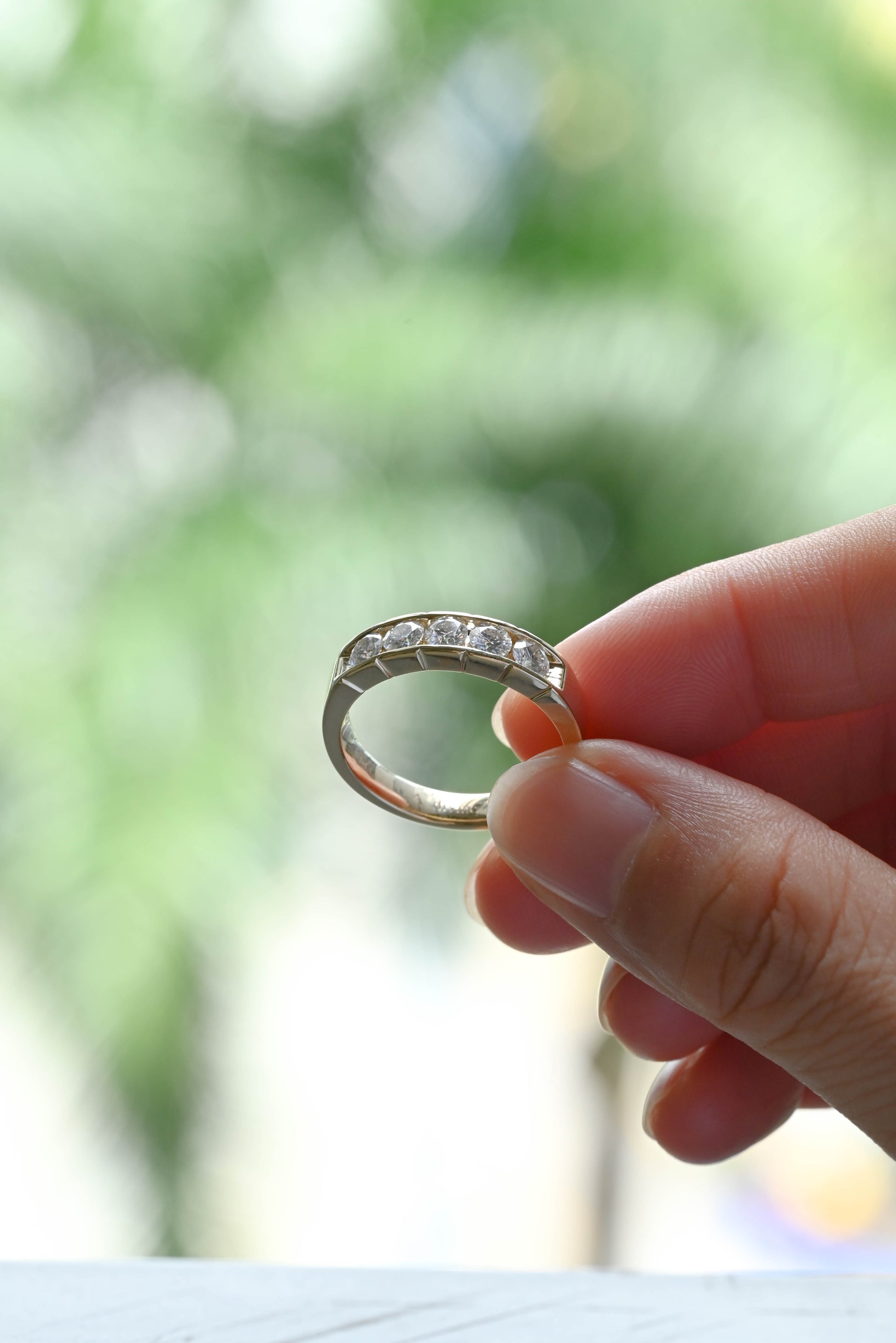 Solid Gold Round Cut Moissanite Wedding Band for Men, Men's Wedding Ring, Tapered Band, Birthday Gift, Anniversary Gift for Men Husband