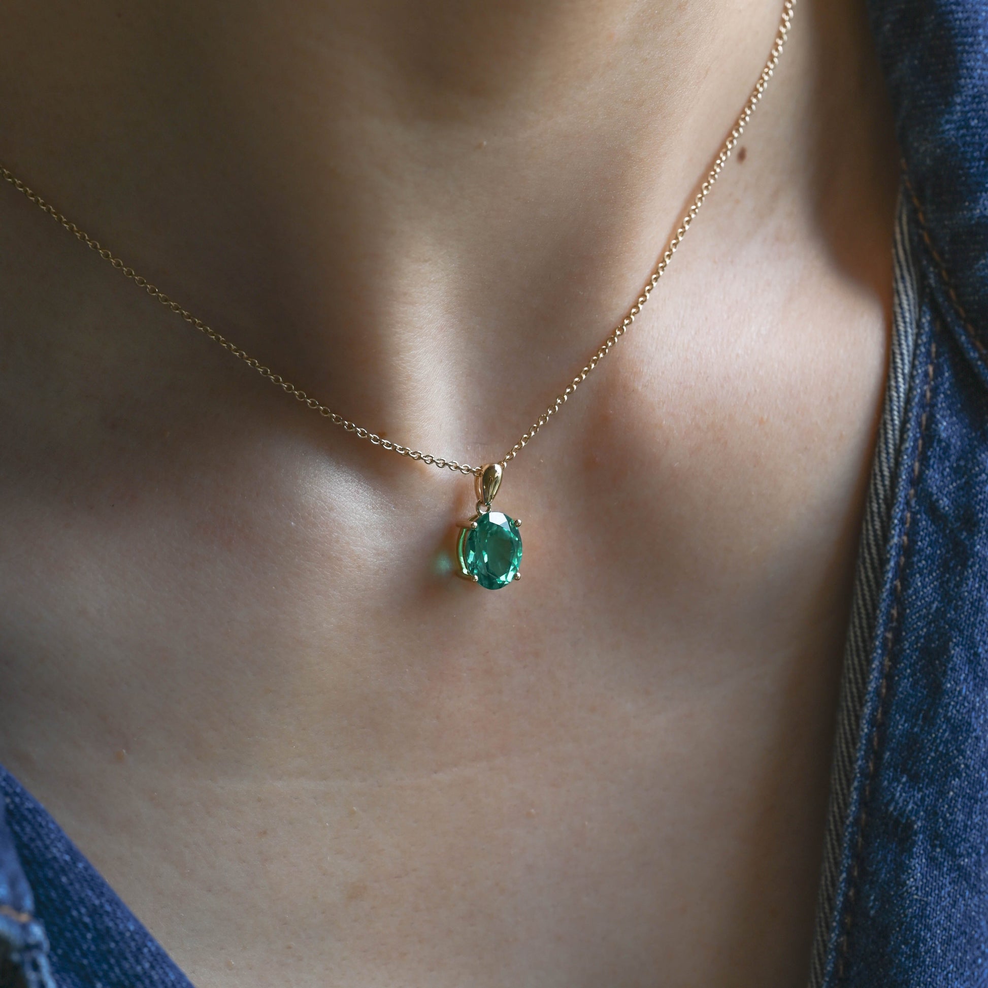 SquareJewelry necklace Solid Gold Classic Oval Lab Grown Emerald Solitaire Pendant