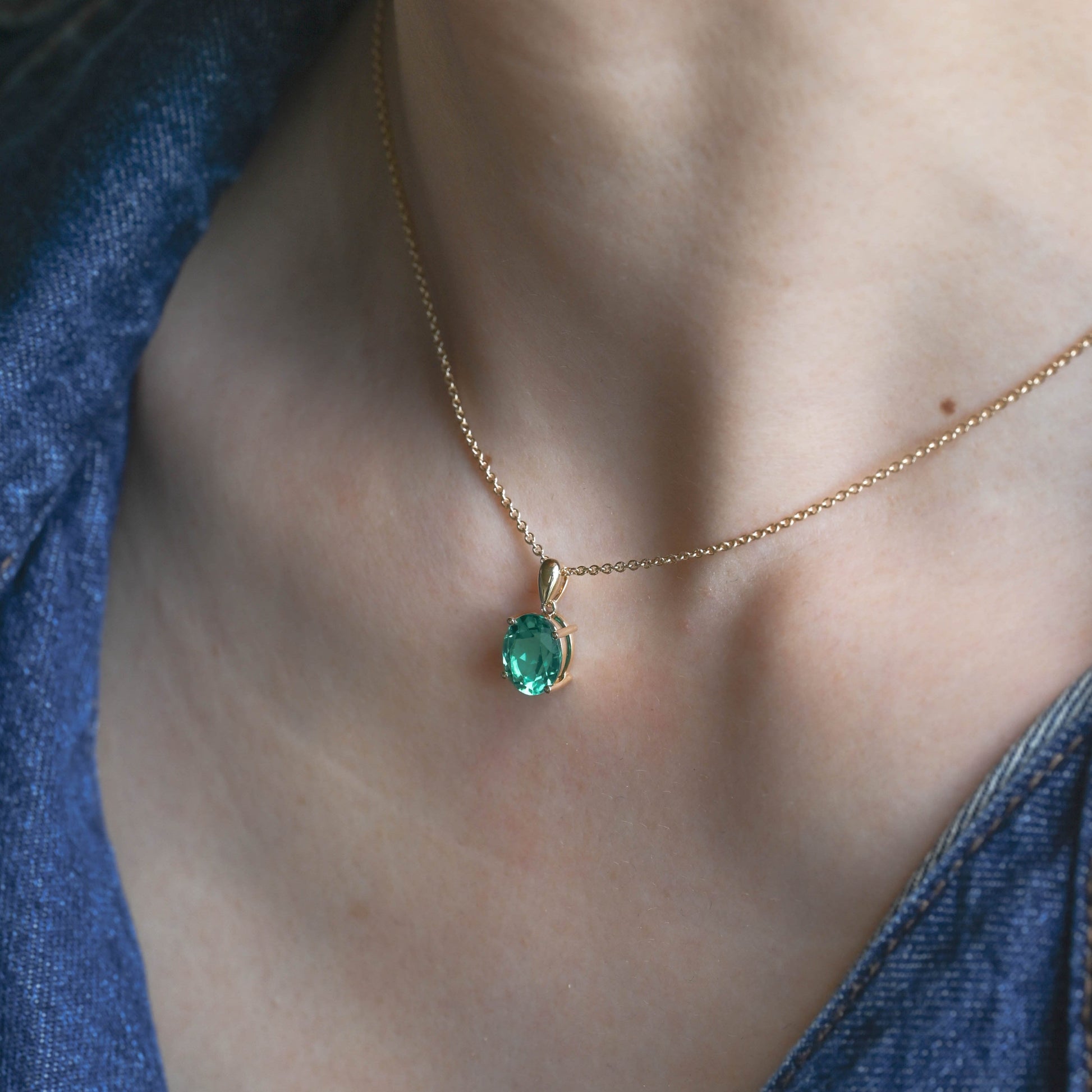 SquareJewelry necklace Solid Gold Classic Oval Lab Grown Emerald Solitaire Pendant
